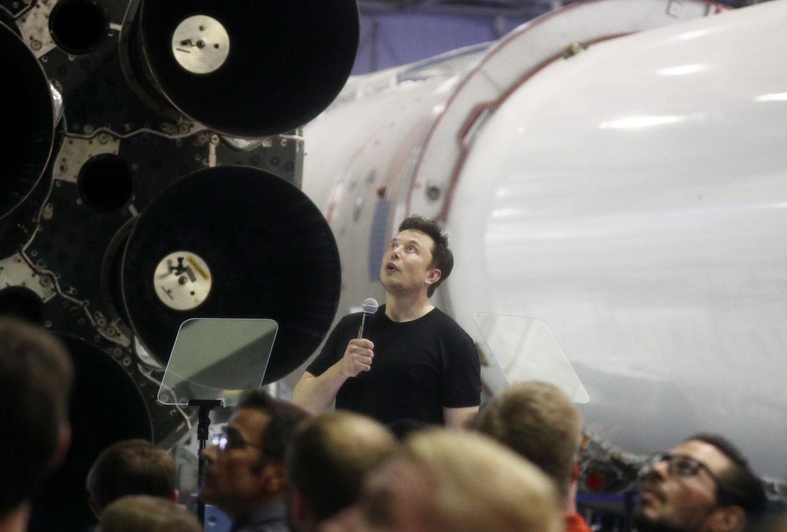 8 Success Habits That Helped Elon Musk Build Billion-Dollar Companies